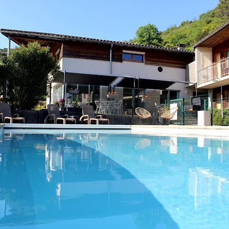 Hotel Le Vanseen เลส์วองส์ ภายนอก รูปภาพ